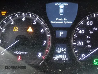 2009 Lexus LS 460 с VIN JTHCL46F095002661, выставлен на аукционе IAAI как лот 41873060 с пробегом 260 882 миль миль и . История ставок и продаж доступна на DreamBid. Изображение 7.