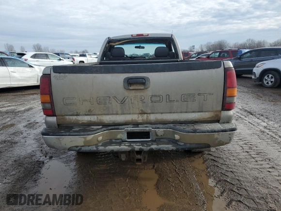 2000 Chevrolet Silverado 1500 with VIN 1GCEK14T6YE160263, listed as a Copart auction lot 86563014 with 136,418 mi miles and Clean Title. Bid and sale history available at carsss.com. Image 6.