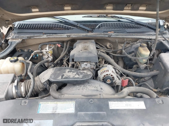 2000 Chevrolet Silverado 1500 LS with VIN 2GCEC19TXY1201498, listed as a IAAI auction lot 41576171 with 244,959 mi miles. Bid and sale history available at carsss.com. Image 10.
