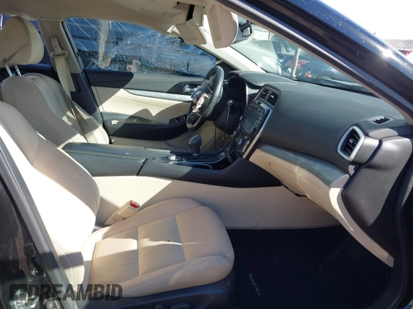 2016 Nissan Maxima SV with VIN 1N4AA6AP7GC435032, listed as a IAAI auction lot 41613039 with 104,274 mi miles and . Bid and sale history available at DreamBid. Image 5.