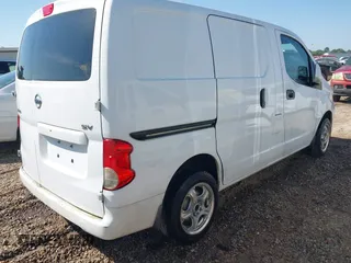2014 Nissan NV200 S with VIN 3N6CM0KN5EK699973, listed as a IAAI auction lot 42067017 with 162,958 mi miles and . Bid and sale history available at DreamBid. Image 4.