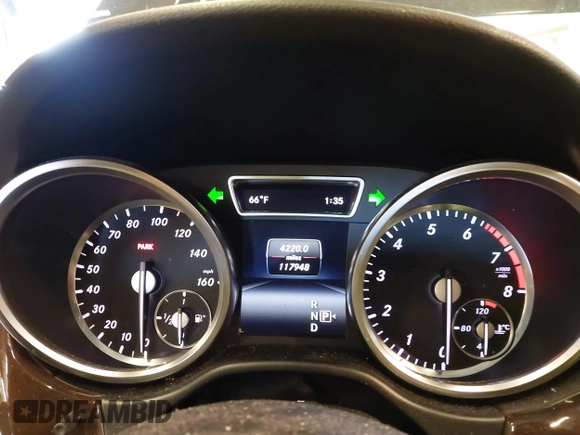2015 Mercedes-Benz M 350 z VIN 4JGDA5HB4FA505281, wystawiony jako IAAI lot #42140875 z przebiegiem 117 948 mil mil oraz . Historia ofert i sprzedaży dostępna na DreamBid. Obrazek 7.