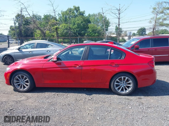 2017 BMW 3 Series 320i xDrive с VIN WBA8A3C33HK693053, выставлен на аукционе IAAI как лот 42820158 с пробегом 65 592 миль миль и . История ставок и продаж доступна на DreamBid. Изображение 14.