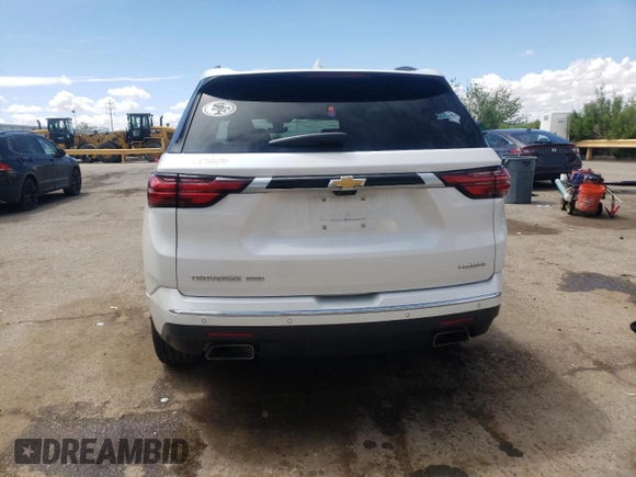 2022 Chevrolet Traverse Premier z VIN 1GNEVKKW3NJ124289, wystawiony jako Copart lot #56140475 z przebiegiem 71 798 mil mil oraz Szkoda całkowita • Salvage title. Historia ofert i sprzedaży dostępna na DreamBid. Obrazek 6.