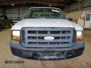 2007 Ford F-250 XL with VIN 1FTSX20527EB52287, listed as a Copart auction lot 81201714 with 197,608 mi miles and Clean title. Bid and sale history available at DreamBid. Image 5.