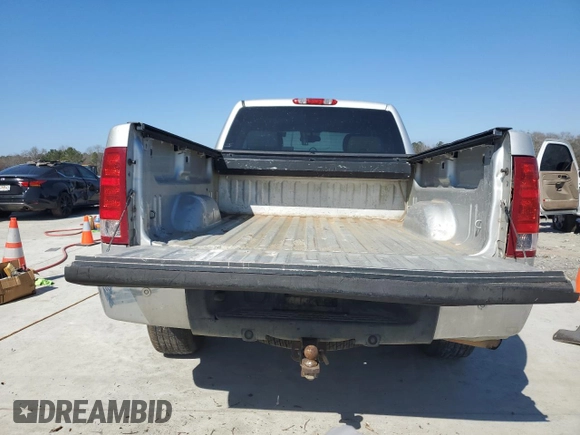2010 GMC Sierra 1500 with VIN 1GTSCWE04AZ221013, listed as a Copart auction lot 46502985 with 232,338 mi miles and Salvage Title. Bid and sale history available at DreamBid. Image 6.