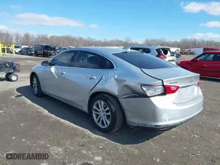 2018 Chevrolet Malibu LT with VIN 1G1ZD5ST2JF142177, listed as a IAAI auction lot 41639038 with 172,522 mi miles. Bid and sale history available at carsss.com. Image 3.