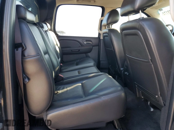 2010 Chevrolet Avalanche LTZ with VIN 3GNVKGE04AG277286, listed as a Copart auction lot 79065174 with 107,186 mi miles and Salvage Title. Bid and sale history available at DreamBid. Image 10.