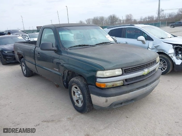 2002 Chevrolet Silverado 1500 with VIN 1GCEC14W82Z181154, listed as a IAAI auction lot 42031417 with 167,569 mi miles. Bid and sale history available at carsss.com. Image 1.