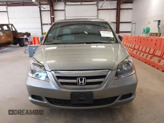 2007 Honda Odyssey EX-L with VIN 5FNRL38737B095747, listed as a IAAI auction lot 42126000 with 178,779 mi miles. Bid and sale history available at carsss.com. Image 6.