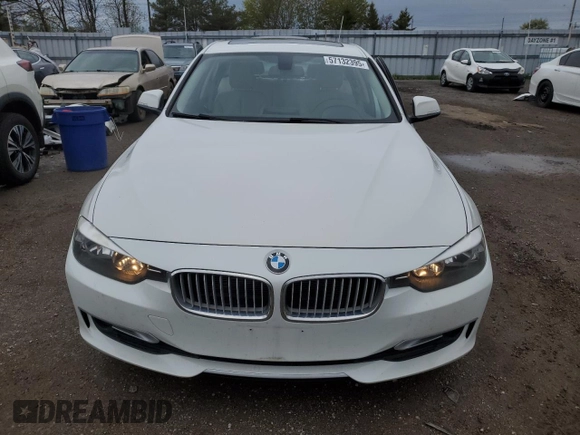 2013 BMW 3 Series 320i xDrive with VIN WBA3C3C59DF981328, listed as a Copart auction lot 57132395 with 152,458 mi miles and Salvage title. Bid and sale history available at DreamBid. Image 5.