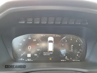 2017 Volvo XC90 Momentum z VIN YV4A22PK5H1128206, wystawiony jako Copart lot #52108315 z przebiegiem 69 510 mil mil oraz Szkody całkowita. Historia ofert i sprzedaży dostępna na DreamBid. Obrazek 9.