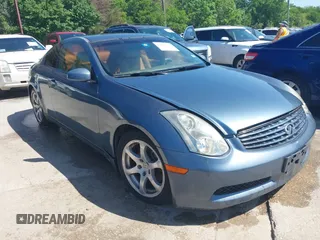 2007 Infiniti G35 with VIN JNKCV54E57M905711, listed as a IAAI auction lot 42088770 with 218,224 mi miles. Bid and sale history available at carsss.com. Image 1.