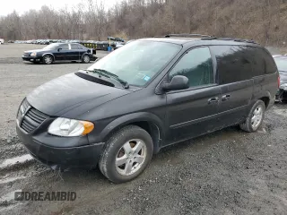 2005 Dodge Caravan SXT z VIN 2D8GP44L85R164651, wystawiony jako Copart lot #49393115 z przebiegiem 205 926 mil mil oraz Szkoda całkowita • Salvage title. Historia ofert i sprzedaży dostępna na DreamBid. Obrazek 1.