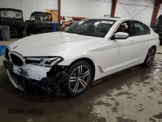 2021 BMW 5 Series 530i xDrive z VIN WBA13BJ02MWX13505, wystawiony jako Copart lot #47770655 z przebiegiem Nie podano mil oraz Szkoda całkowita • Salvage title. Historia ofert i sprzedaży dostępna na DreamBid. Obrazek 1.