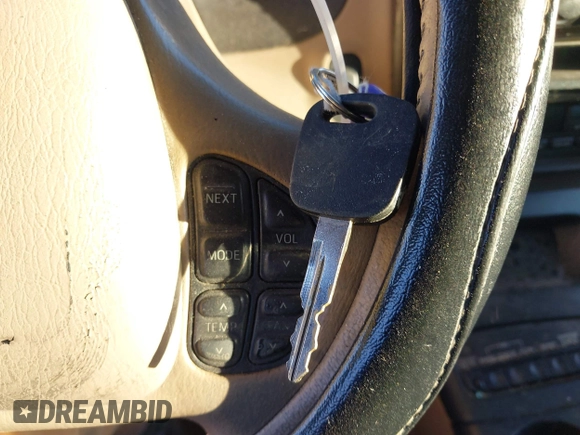 2000 Ford Explorer Eddie Bauer с VIN 1FMZU64E0YZB37690, выставлен на аукционе IAAI как лот 41588446 с пробегом 184 471 миль миль и . История ставок и продаж доступна на DreamBid. Изображение 11.