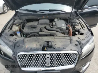 2017 Lincoln MKZ Hybrid Reserve с VIN 3LN6L5MUXHR630403, выставлен на аукционе Copart как лот 59008205 с пробегом 227 501 миль миль и Списание • Salvage title. История ставок и продаж доступна на DreamBid. Изображение 11.