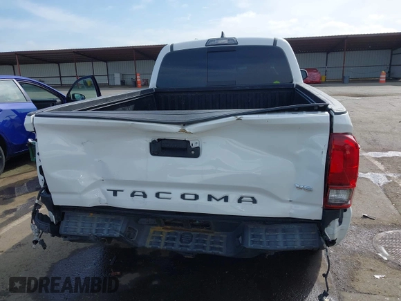 2017 Toyota Tacoma SR5 with VIN 3TMDZ5BN9HM029700, listed as a IAAI auction lot 42034375 with 86,907 mi miles. Bid and sale history available at carsss.com. Image 17.