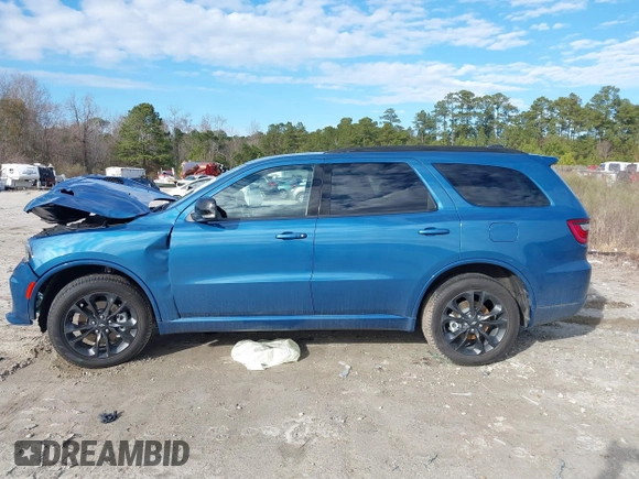 2024 Dodge Durango GT Plus z VIN 1C4RDJDG1RC198172, wystawiony jako IAAI lot #41320951 z przebiegiem 3 886 mil mil oraz . Historia ofert i sprzedaży dostępna na DreamBid. Obrazek 14.