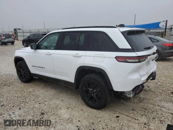 2024 Jeep Grand Cherokee Altitude with VIN 1C4RJGAG0R8546529, listed as a Copart auction lot 41863845 with 20,096 mi miles and Salvage title. Bid and sale history available at DreamBid. Image 2.