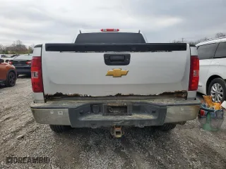 2013 Chevrolet Silverado 1500 LT with VIN 3GCPKSE71DG287490, listed as a Copart auction lot 82298154 with 206,864 mi miles and Non Repairable. Bid and sale history available at carsss.com. Image 6.