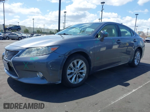 2013 Lexus ES 300h with VIN JTHBW1GG0D2020225, listed as a IAAI auction lot 41949955 with 100,052 mi miles and . Bid and sale history available at DreamBid. Image 6.