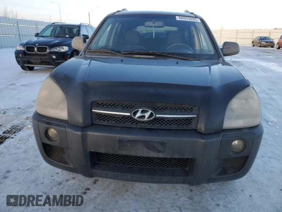2008 Hyundai Tucson GL with VIN KM8JM72D68U753257, listed as a Copart auction lot 88053695 with 300,344 mi miles and Clean Title. Bid and sale history available at carsss.com. Image 5.
