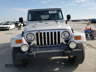 2006 Jeep Wrangler Unlimited LWB with VIN 1J4FA44S76P717421, listed as a Copart auction lot 48050585 with 44,137 mi miles and Salvage Title. Bid and sale history available at carsss.com. Image 5.