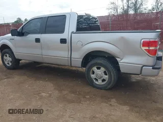 2010 Ford F-150 XL with VIN 1FTEW1CWXAFD26526, listed as a IAAI auction lot 41141650 with 200,042 mi miles. Bid and sale history available at carsss.com. Image 3.