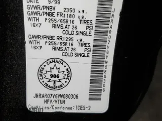 2000 Infiniti QX4 z VIN JNRAR07Y6YW080306, wystawiony jako Copart lot #85022064 z przebiegiem 278 383 mil mil oraz Tytuł czysty. Historia ofert i sprzedaży dostępna na DreamBid. Obrazek 13.