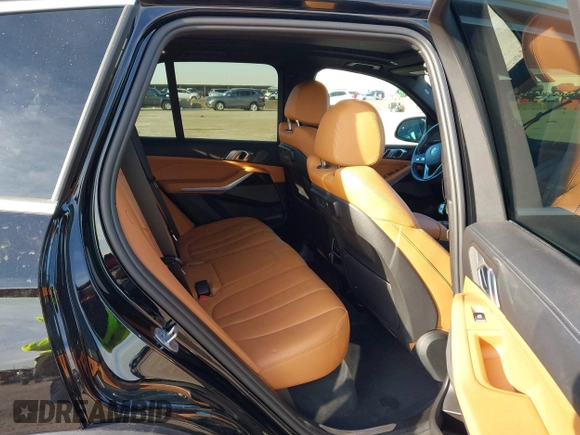 2021 BMW X5 sDrive40i with VIN 5UXCR4C03M9F14207, listed as a IAAI auction lot 41286501 with 41,679 mi miles and . Bid and sale history available at DreamBid. Image 8.
