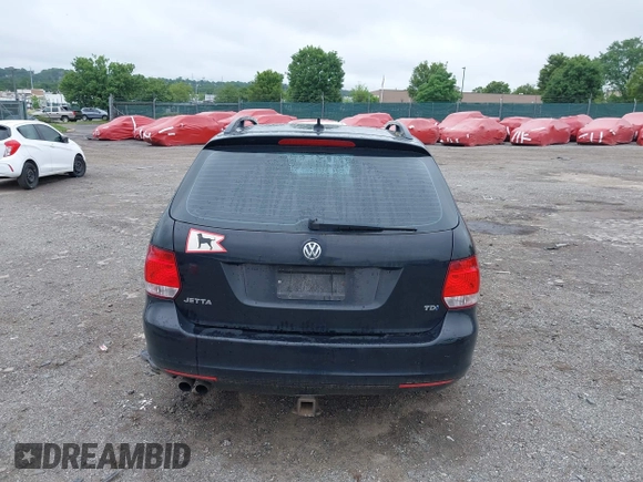 2012 Volkswagen Jetta TDI w/Sunroof & Nav with VIN 3VWPL7AJ2CM634950, listed as a IAAI auction lot 42445319 with 111,436 mi miles and . Bid and sale history available at DreamBid. Image 17.