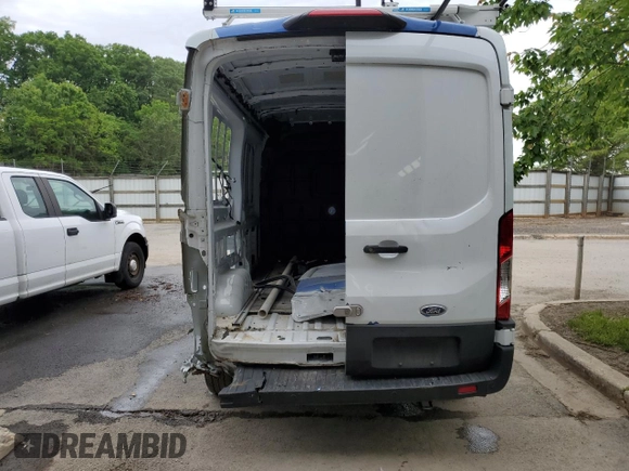 2023 Ford Transit Cargo с VIN 1FTBR1C87PKA31959, выставлен на аукционе Copart как лот 51645315 с пробегом 39 150 миль миль и На запчасти • Non repairable. История ставок и продаж доступна на DreamBid. Изображение 6.