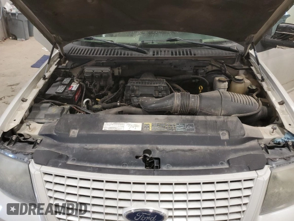2005 Ford Expedition Limited with VIN 1FMFU20545LA81155, listed as a Copart auction lot 46408085 with 175,549 mi miles and Clean Title. Bid and sale history available at carsss.com. Image 13.