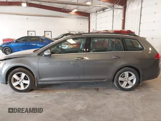 2015 Volkswagen Golf S z VIN 3VWCA7AU0FM515720, wystawiony jako IAAI lot #42095802 z przebiegiem 129 596 mil mil oraz . Historia ofert i sprzedaży dostępna na DreamBid. Obrazek 14.