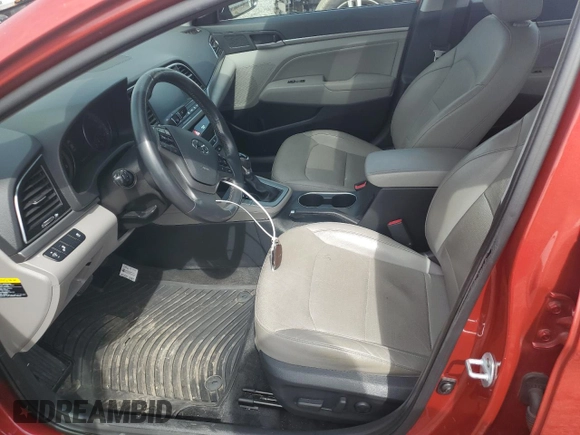 2017 Hyundai Elantra SE z VIN 5NPD84LF7HH025915, wystawiony jako Copart lot #54770125 z przebiegiem 133 074 mil mil oraz Szkoda całkowita • Salvage title. Historia ofert i sprzedaży dostępna na DreamBid. Obrazek 7.