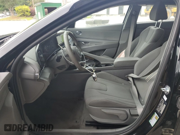 2024 Hyundai Elantra SEL with VIN KMHLS4DG3RU835436, listed as a Copart auction lot 57884035 with 10,333 mi miles and Clean title. Bid and sale history available at DreamBid. Image 7.