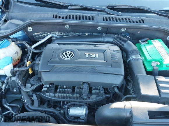2015 Volkswagen Jetta SE z VIN 3VWD07AJ4FM285676, wystawiony jako IAAI lot #41787061 z przebiegiem 142 537 mil mil oraz . Historia ofert i sprzedaży dostępna na DreamBid. Obrazek 10.