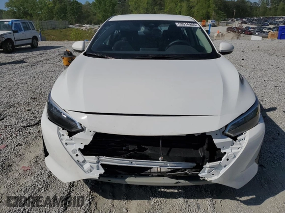 2025 Nissan Sentra S z VIN 3N1AB8BV2SY264239, wystawiony jako Copart lot #53514905 z przebiegiem 2431 mil mil oraz Szkoda całkowita • Salvage title. Historia ofert i sprzedaży dostępna na DreamBid. Obrazek 5.