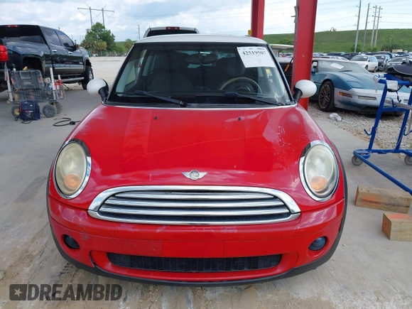 2010 MINI Hardtop with VIN WMWMF3C59ATZ66935, listed as a IAAI auction lot 42519507 with 132,334 mi miles and . Bid and sale history available at DreamBid. Image 12.