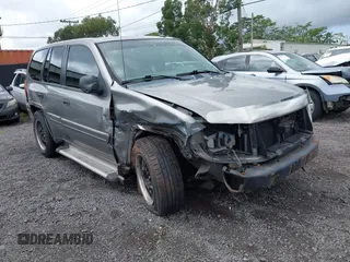 2005 GMC Envoy SLT z VIN 1GKDS13S152161472, wystawiony jako IAAI lot #40110978 z przebiegiem 141 908 mil mil oraz . Historia ofert i sprzedaży dostępna na DreamBid. Obrazek 1.