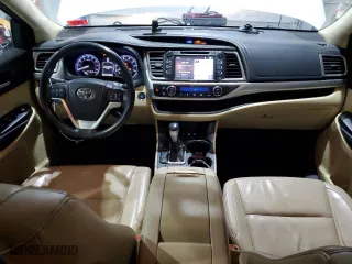 2014 Toyota Highlander XLE with VIN 5TDJKRFHXES031731, listed as a Copart auction lot 45464715 with 140,699 mi miles and Salvage Title. Bid and sale history available at carsss.com. Image 8.