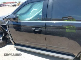 2024 Ford Expedition XLT with VIN 1FMJU1H8XREA41871, listed as a IAAI auction lot 42033644 with 44,450 mi miles. Bid and sale history available at carsss.com. Image 15.