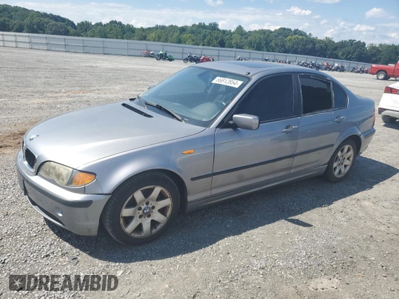 2005 BMW 3 Series 325i with VIN WBAET37445NJ84826, listed as a Copart auction lot 66812854 with 173,675 mi miles and Clean Title. Bid and sale history available at carsss.com. Image 1.