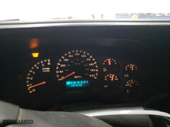 2002 Chevrolet Silverado 1500 LS with VIN 1GCEK19T62E209512, listed as a Copart auction lot 49700255 with 204,230 mi miles and Salvage Title. Bid and sale history available at carsss.com. Image 9.