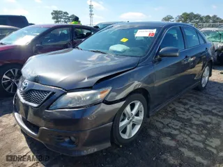 2011 Toyota Camry LE with VIN 4T1BF3EK2BU226258, listed as a IAAI auction lot 41620360 with 189,663 mi miles. Bid and sale history available at carsss.com. Image 2.