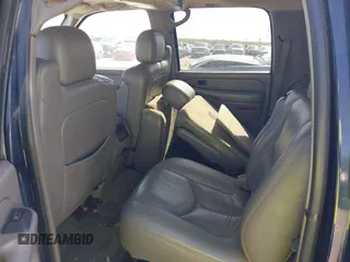 2005 Chevrolet Suburban LT with VIN 1GNFK16Z45J157703, listed as a IAAI auction lot 41840882 with 337,113 mi miles and . Bid and sale history available at DreamBid. Image 13.