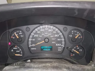 2004 Chevrolet Express Cargo Van with VIN 1GCGG25U641135906, listed as a IAAI auction lot 42038768 with 129,677 mi miles. Bid and sale history available at carsss.com. Image 7.