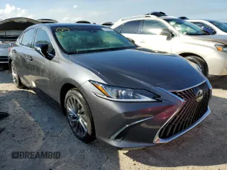 2024 Lexus ES 350 Luxury z VIN 58AEZ1B13RU180415, wystawiony jako Copart lot #76048684 z przebiegiem Nie podano mil oraz Nie do naprawy • Non repairable. Historia ofert i sprzedaży dostępna na DreamBid. Obrazek 4.