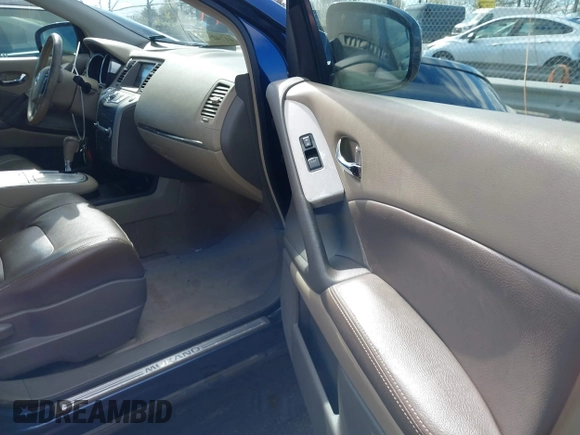 2009 Nissan Murano S with VIN JN8AZ18WX9W148342, listed as a IAAI auction lot 41742440 with 223,113 mi miles. Bid and sale history available at carsss.com. Image 5.